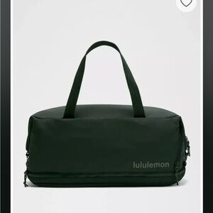 Lululemon New 3 in 1 Gym bag 30L